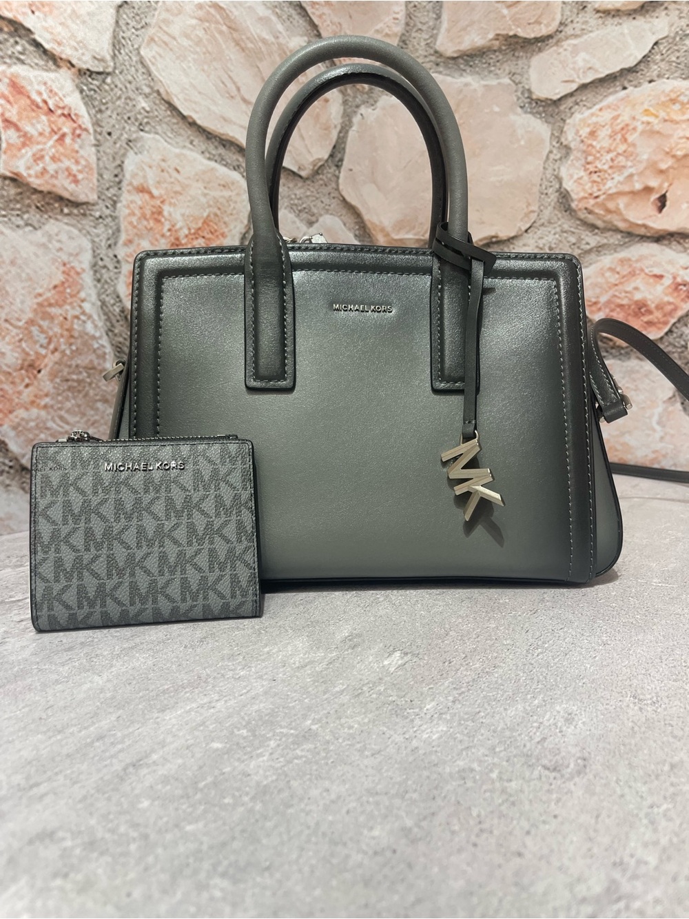 Michael Kors Laila Medium Satchel & Wallet Storm Gray